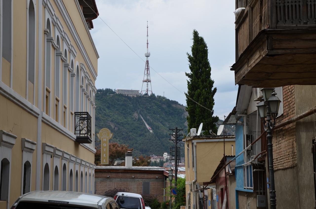Guest House Uta Tbilisi Eksteriør billede